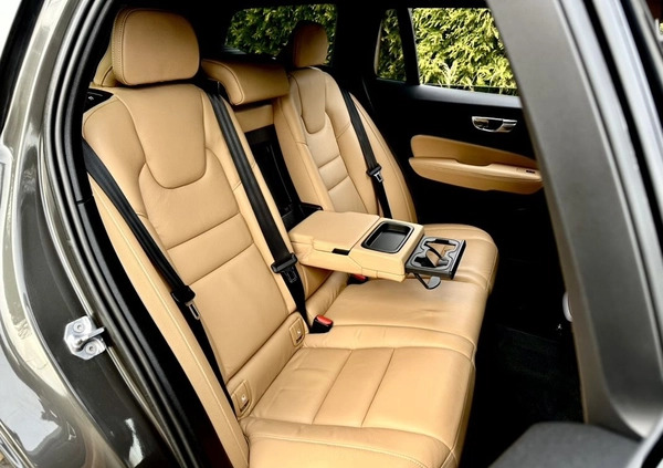 Volvo V60 cena 84400 przebieg: 117890, rok produkcji 2018 z Żukowo małe 781